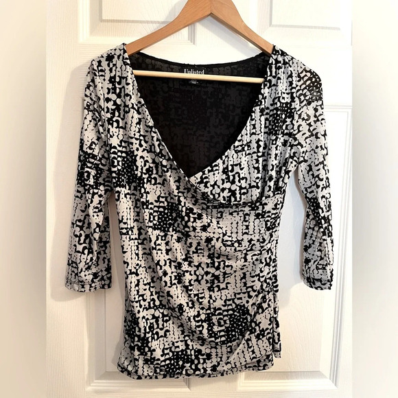 Unlisted y2k  top M wrap front style black and white pattern - Picture 1 of 5
